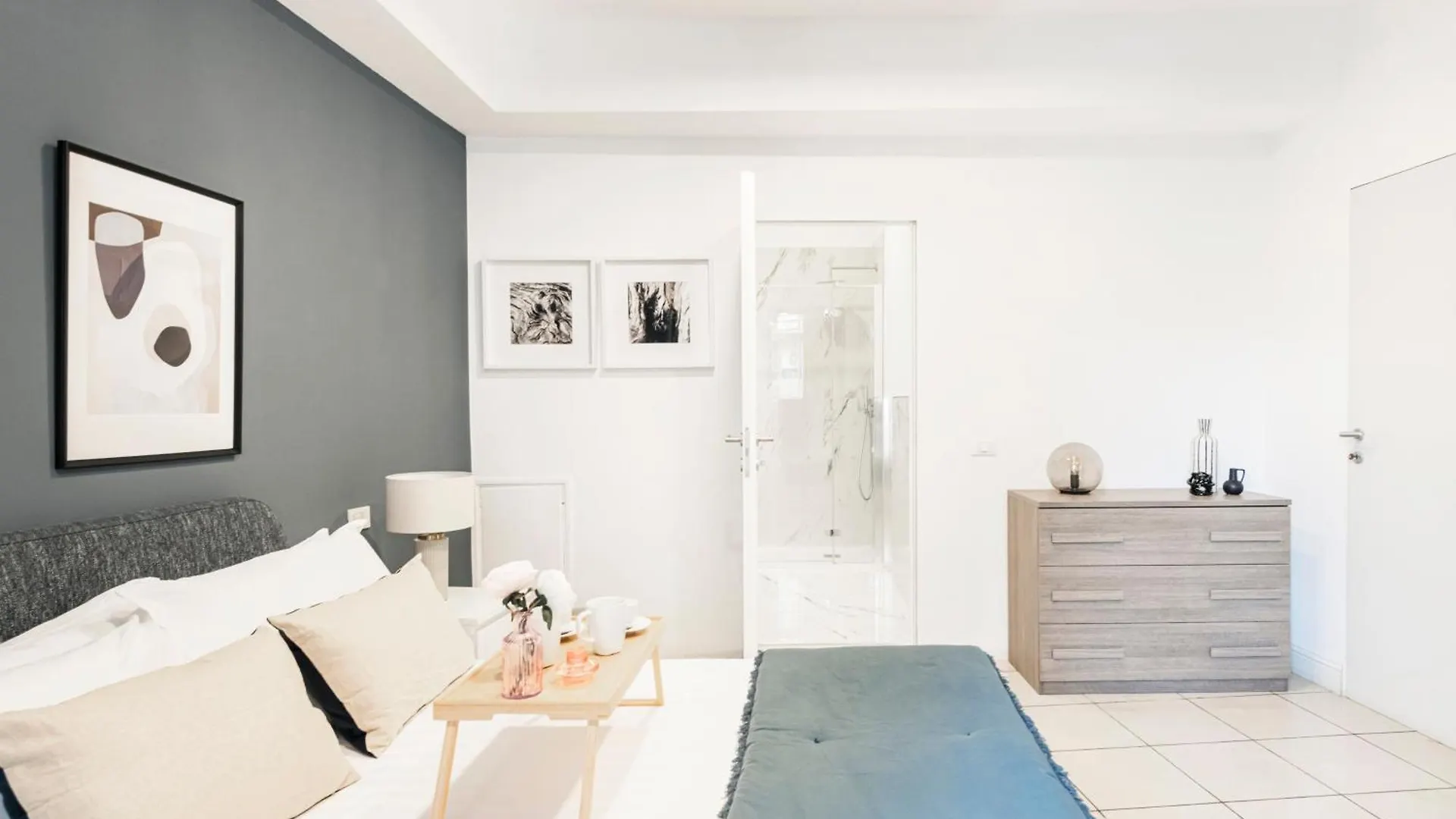 Easylife - Elegante E Rifinito Appartamento Vista Duomo In Piazza San Babila Milano Lejlighed