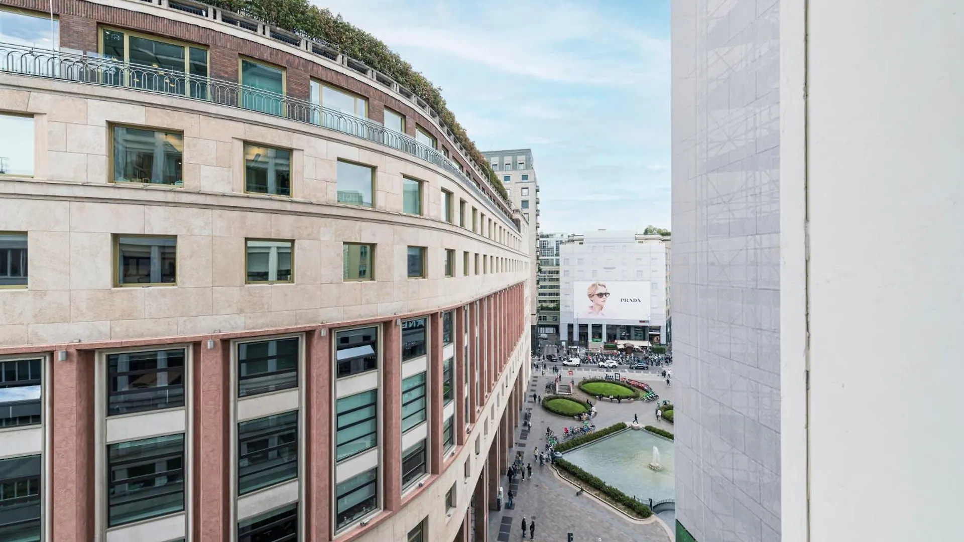 Easylife - Elegante E Rifinito Appartamento Vista Duomo In Piazza San Babila Milano